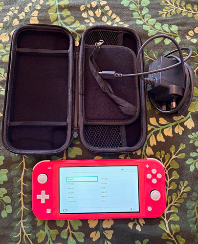 Nintendo switch lite 32gb - nintendo,