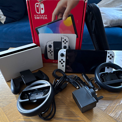 Nintendo switch oled white - nintendo,