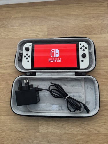Nintendo switch oled white - nintendo,