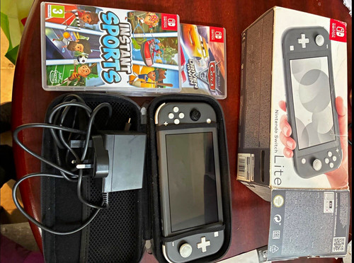 Nintendo switch lite - switch,