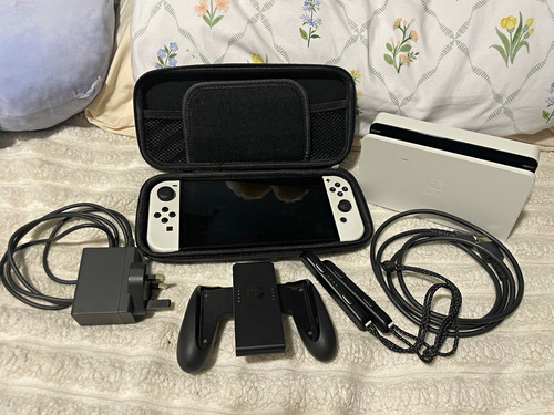 Nintendo switch oled white - switch,