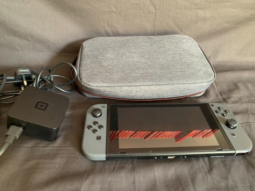 Nintendo switch console - 32, gb